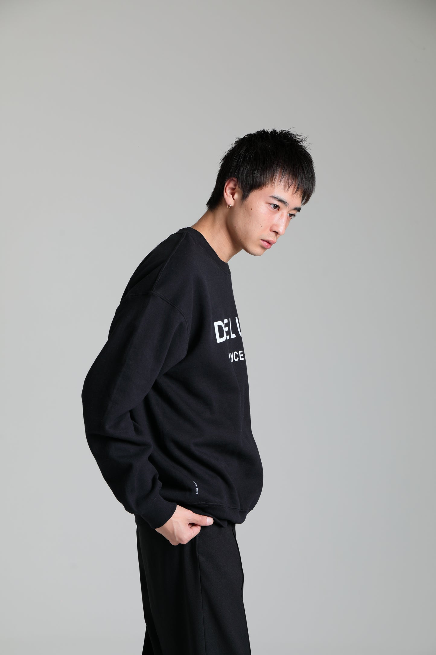 DELUXE LOGO CREW GRAY