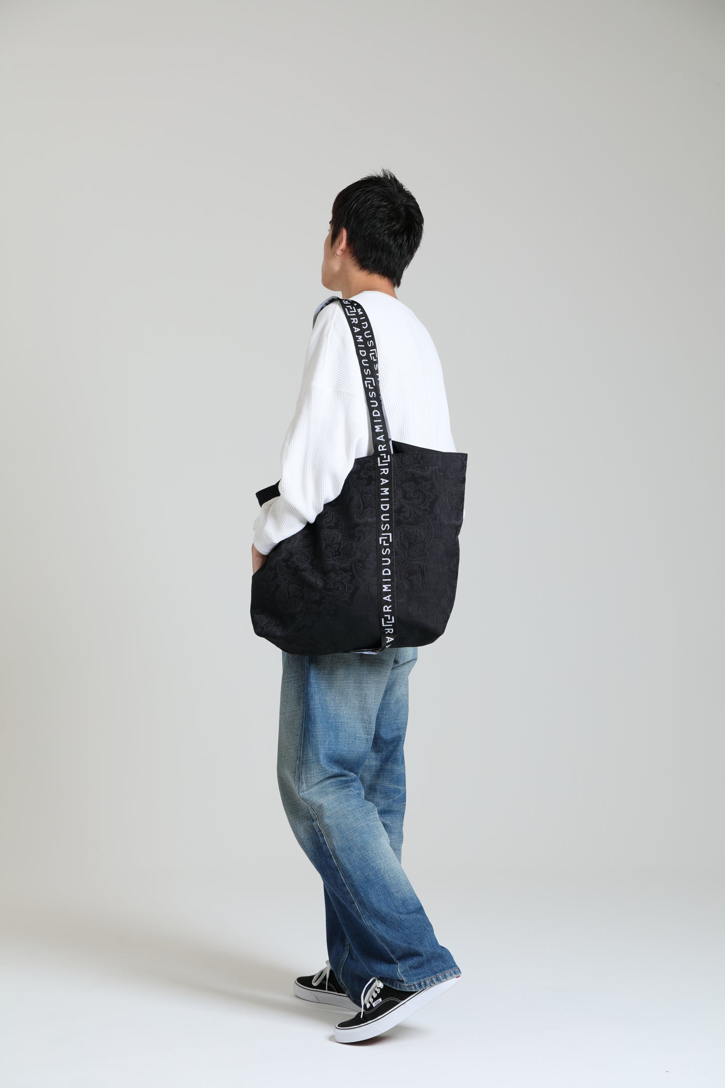 RAMIDUS x DELUXE TOTE L