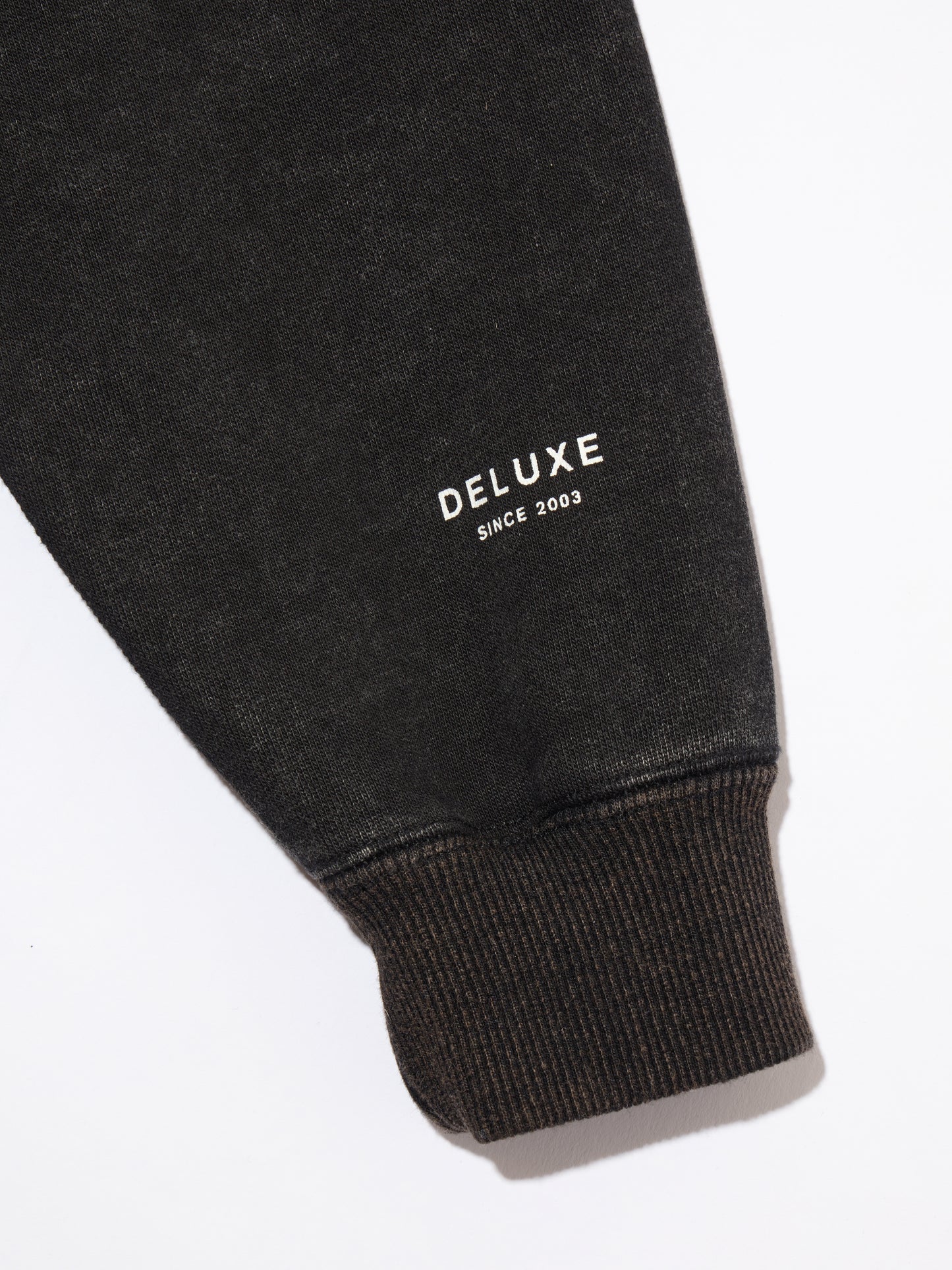 DELUXE x THE Warriors Embroidery CREW BLACK