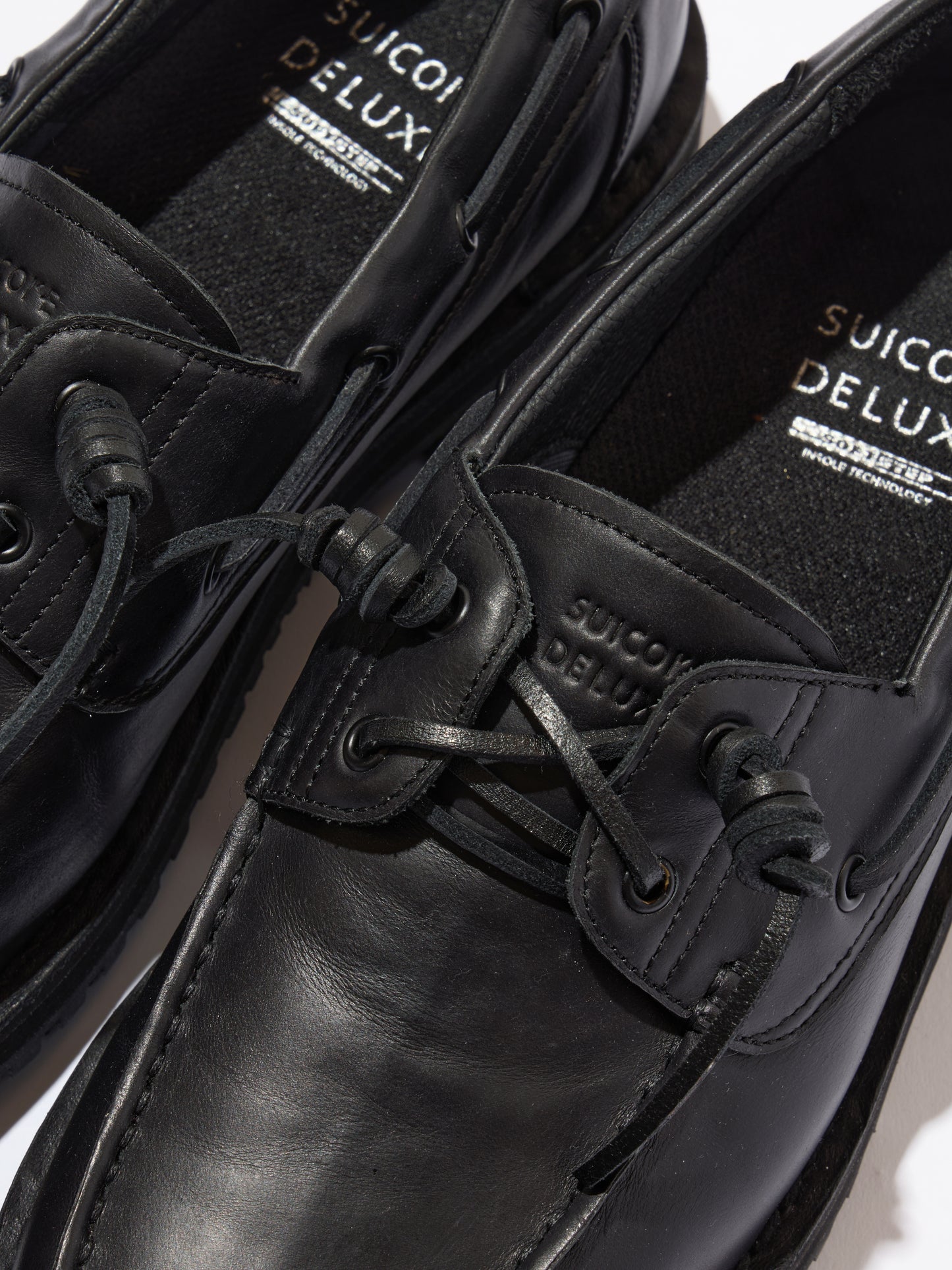 DELUXE x SUICOKE OG463