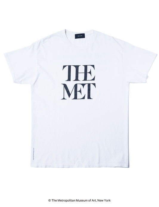 THE MET x DELUXE LOGO TEE WHITE