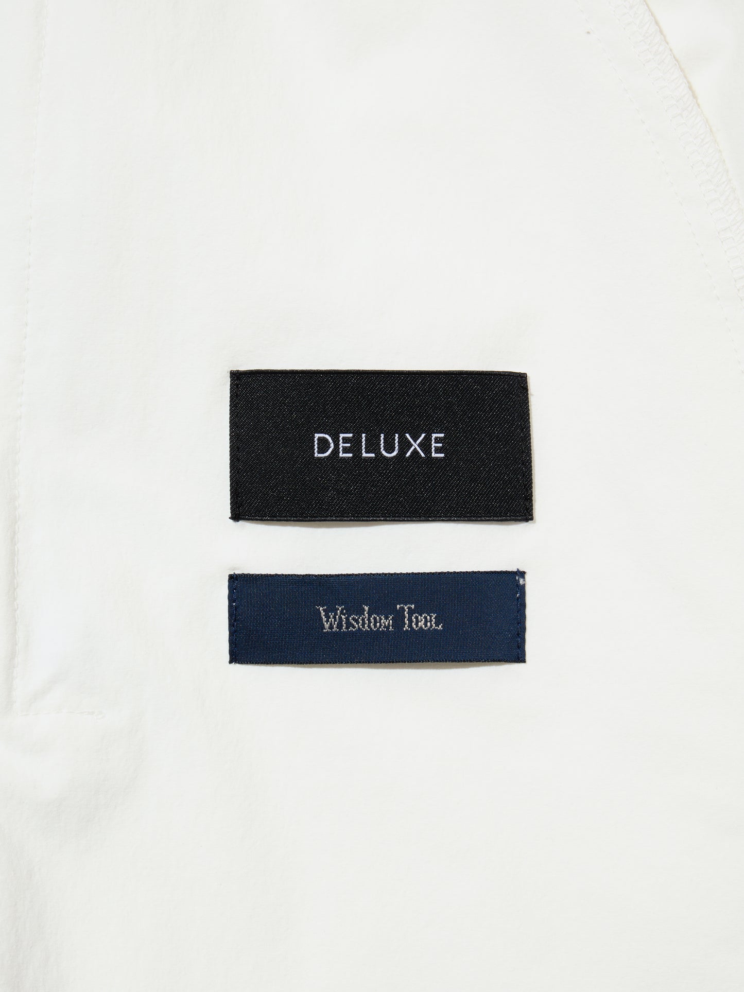 DELUXE x WT SHORTS WHITE