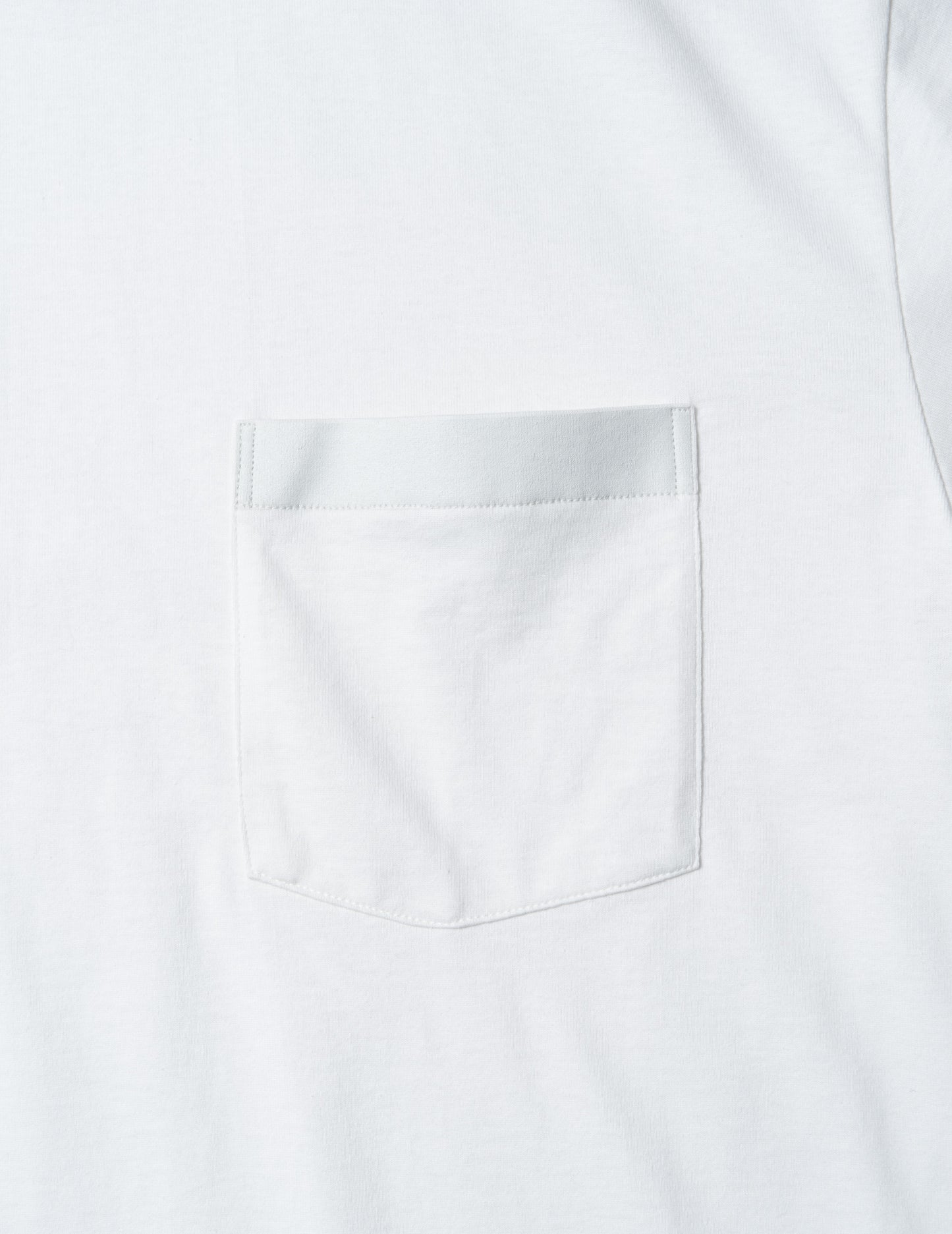 ROOMY WHITE