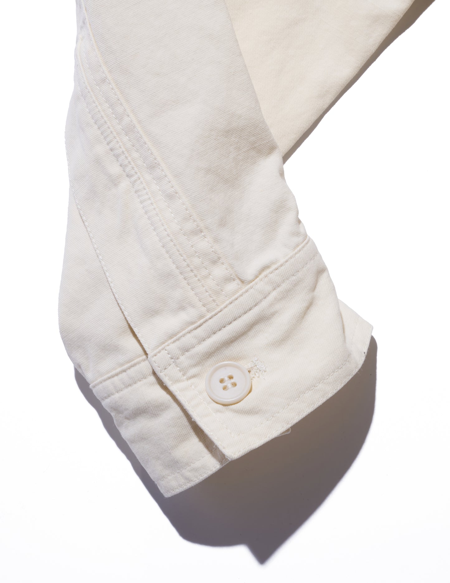 PELTON WHITE