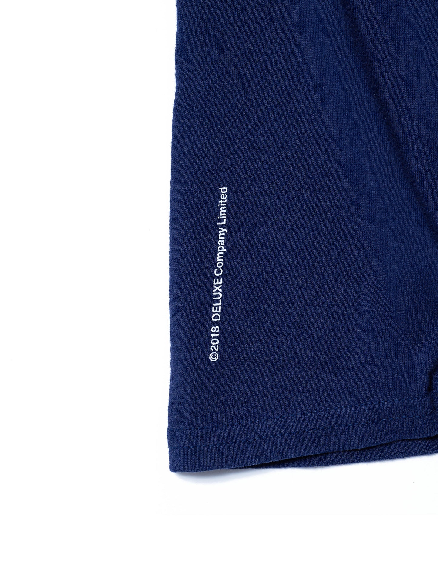 THE MET x DELUXE LOGO TEE NAVY