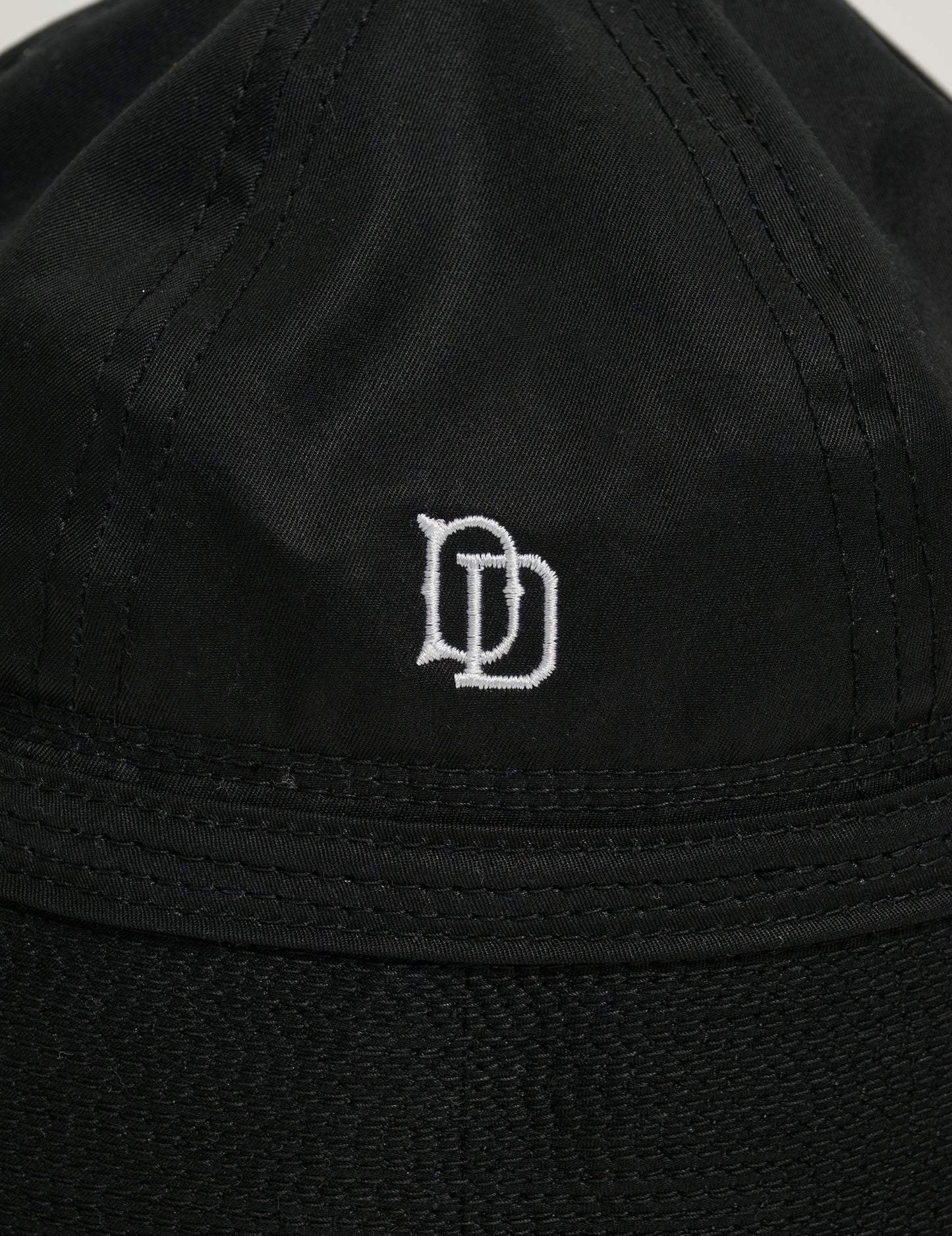 THE H.W.DOG x DELUXE HAT