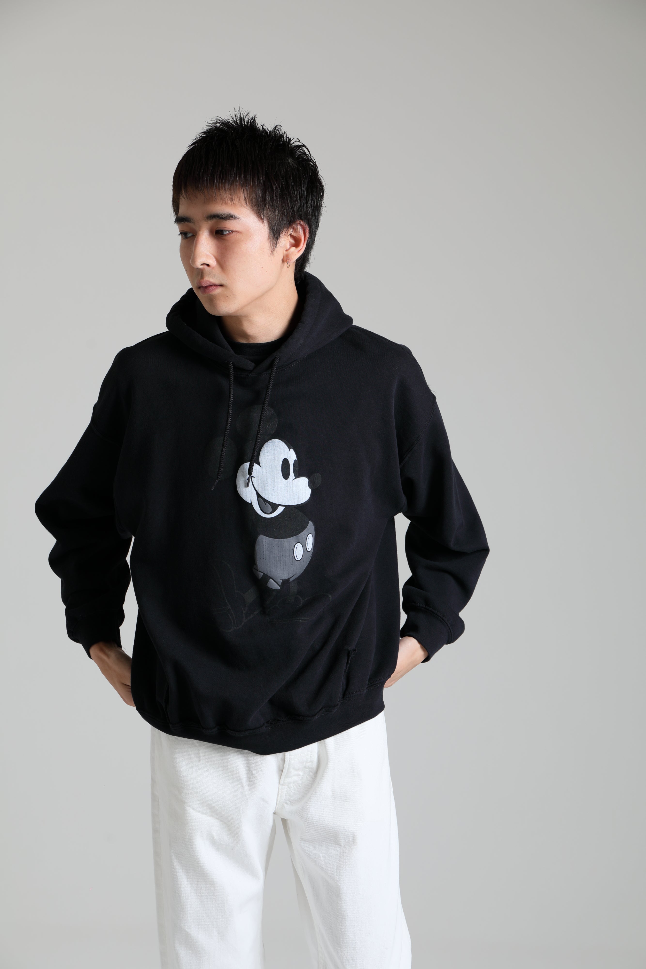 DISNEY x DELUXE SAVAGE HOODIE　BLACK