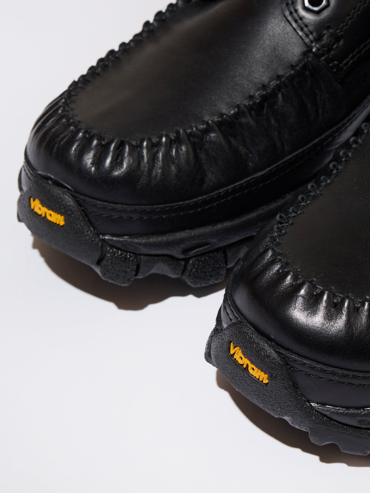DELUXE x SUICOKE STRIKE