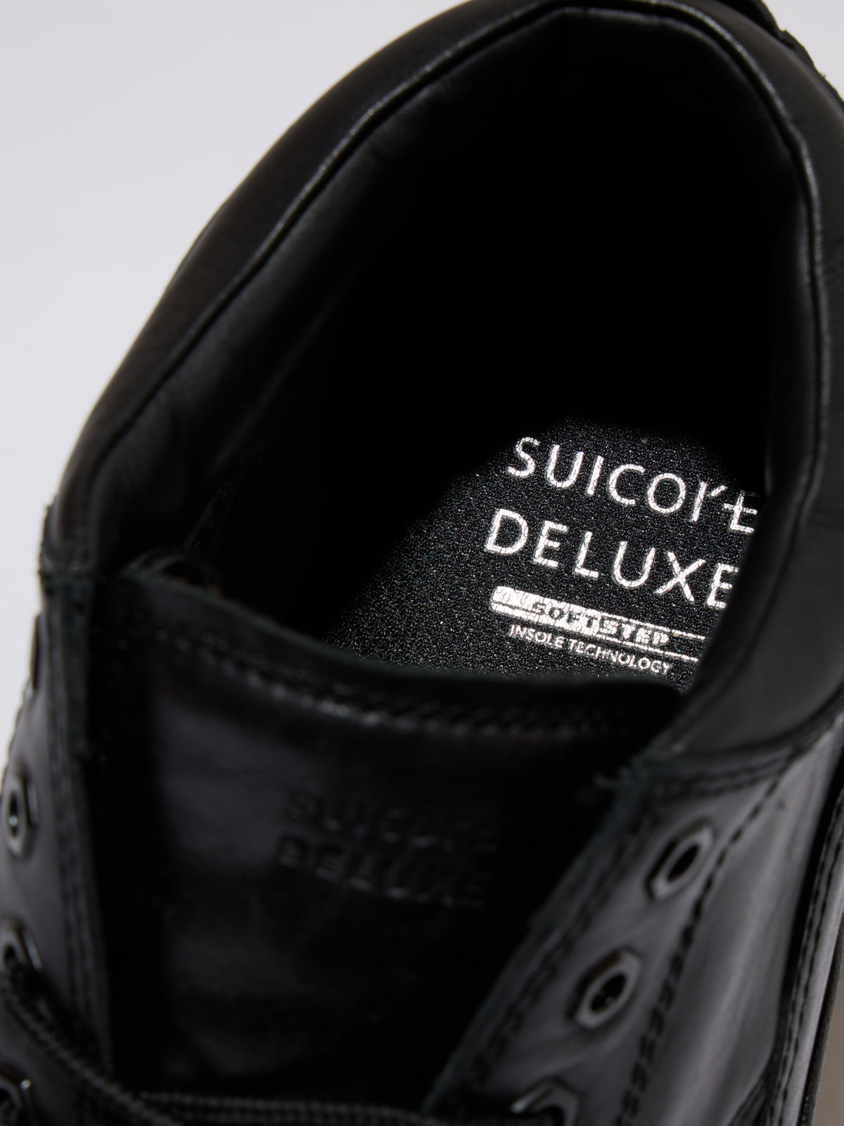 DELUXE x SUICOKE STRIKE