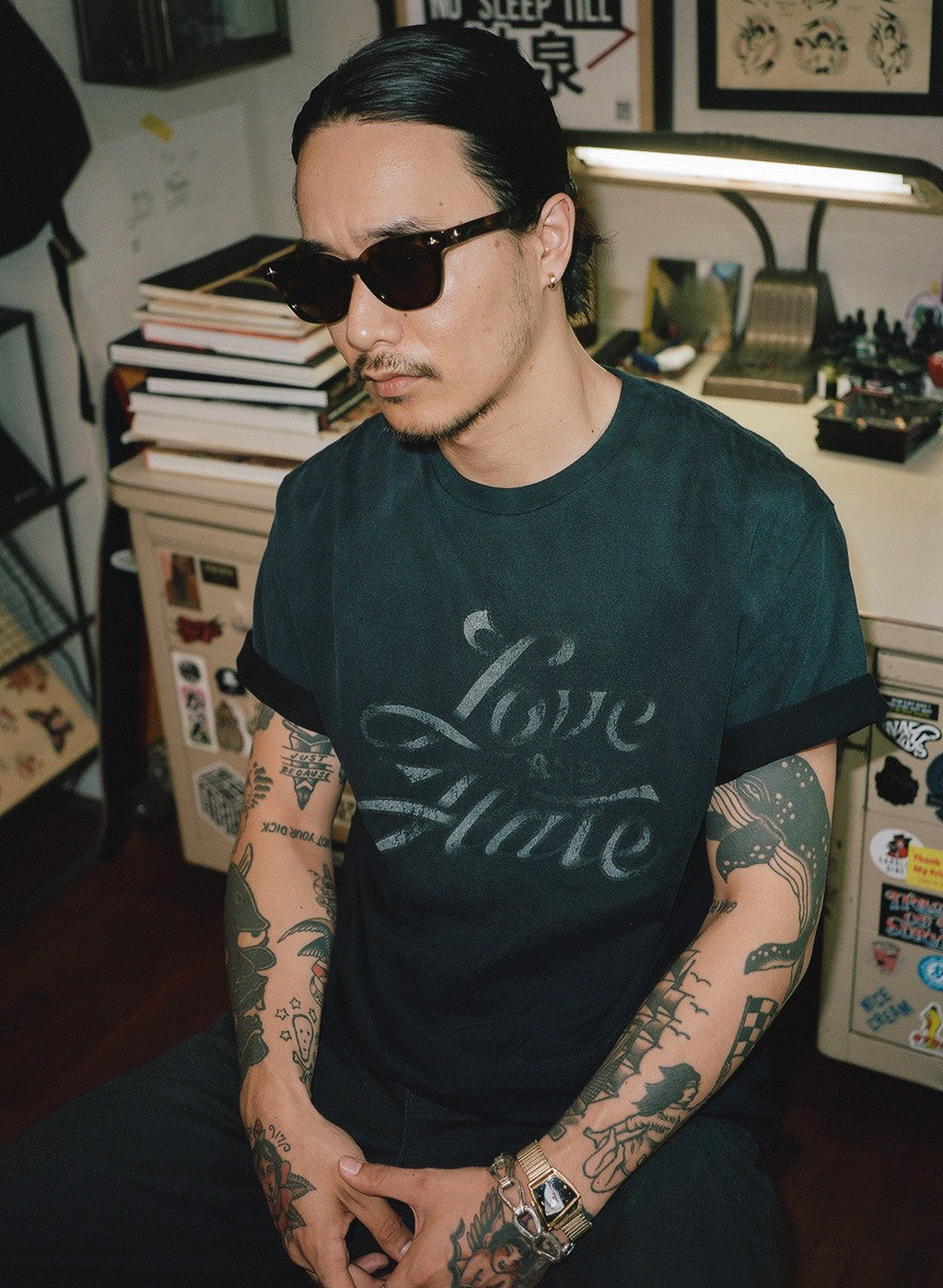 tatoo studio yamada drop out Tシャツ | sunna.kz