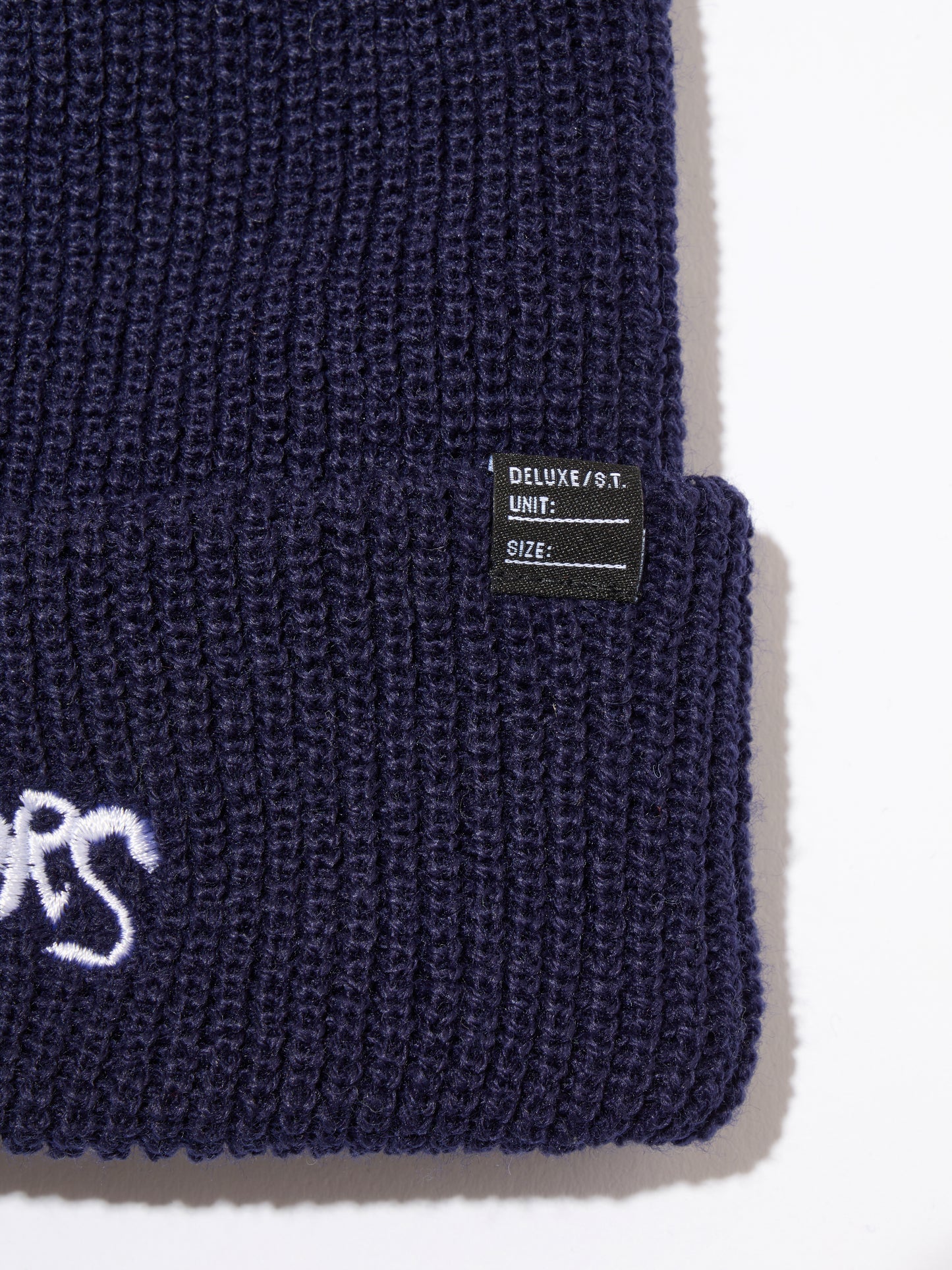 DELUXE x THE Warriors BEANIE NAVY
