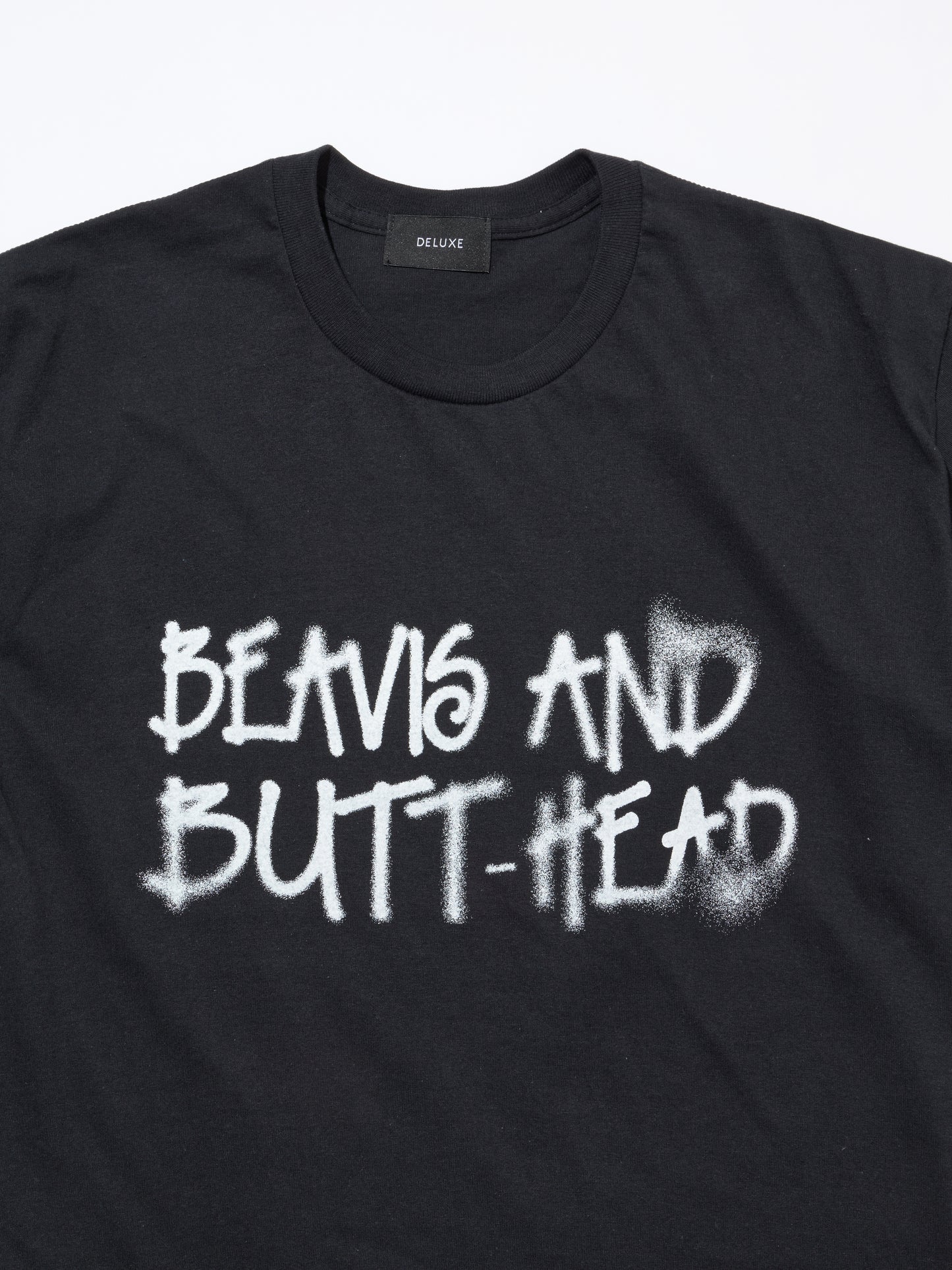 DELUXE x BEAVIS AND BUTT HEAD LOGO TEE BLACK