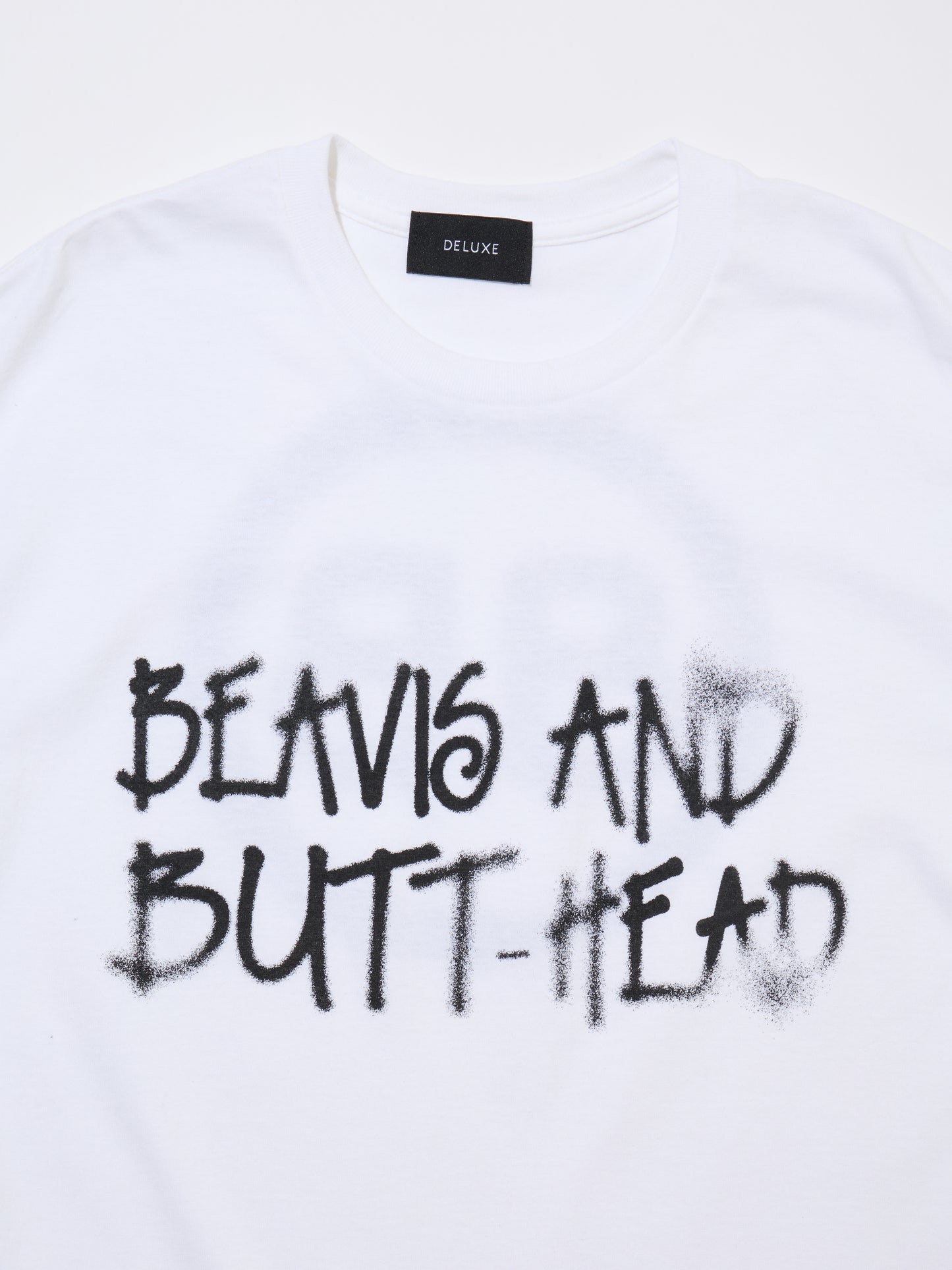 DELUXE x BEAVIS AND BUTT HEAD LOGO TEE WHITE