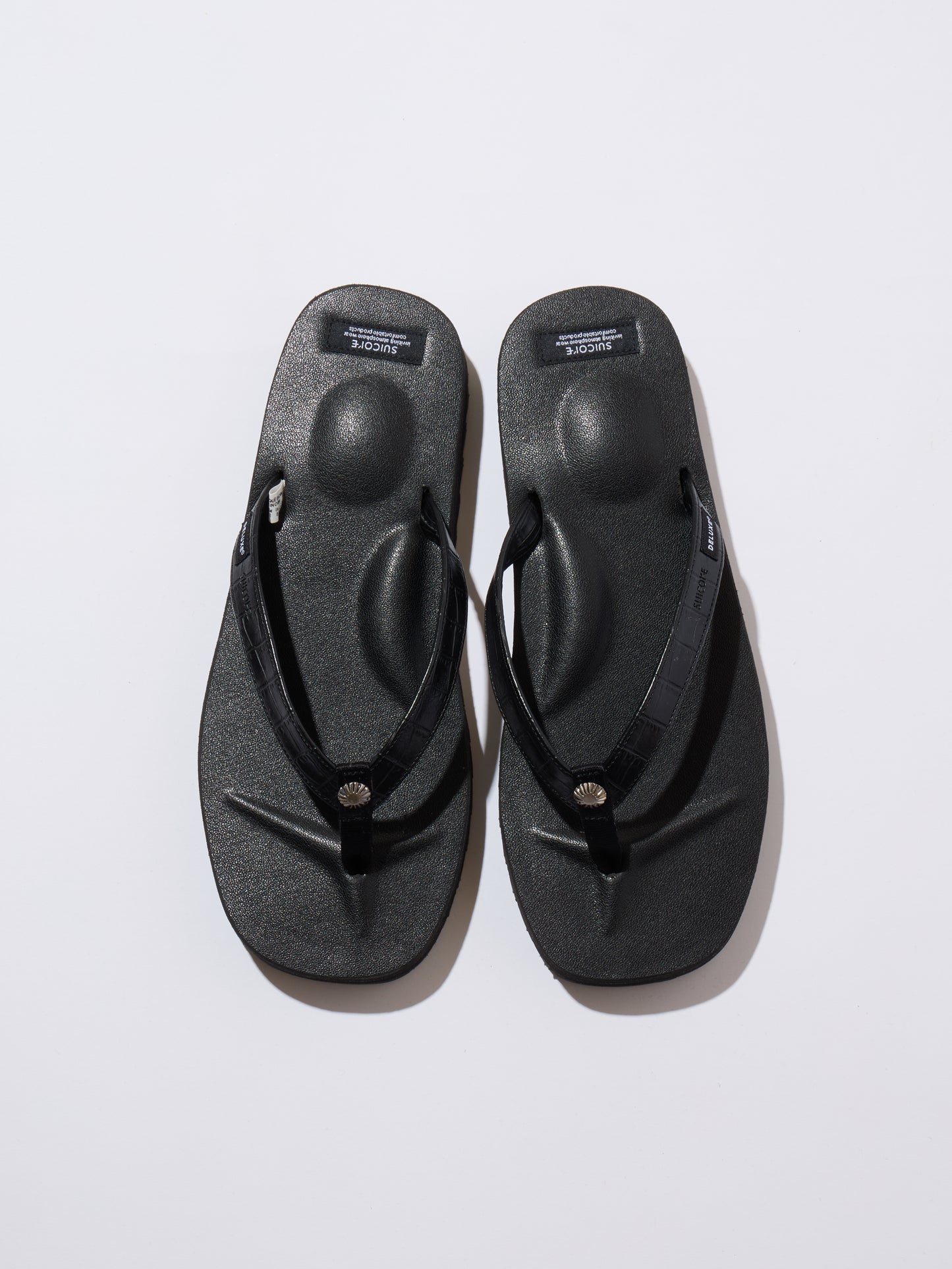 DELUXE x SUICOKE TONO