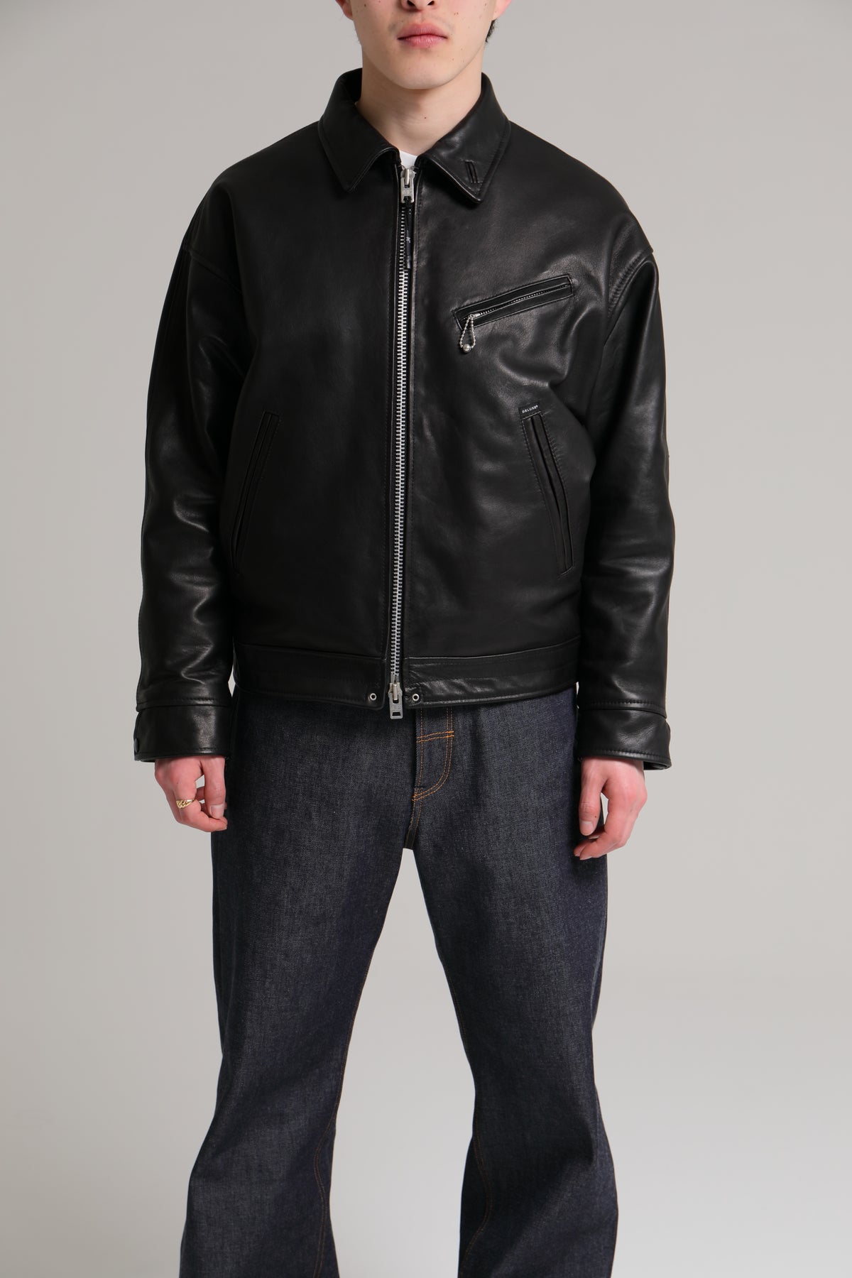 INTERCEPTOR BLACK