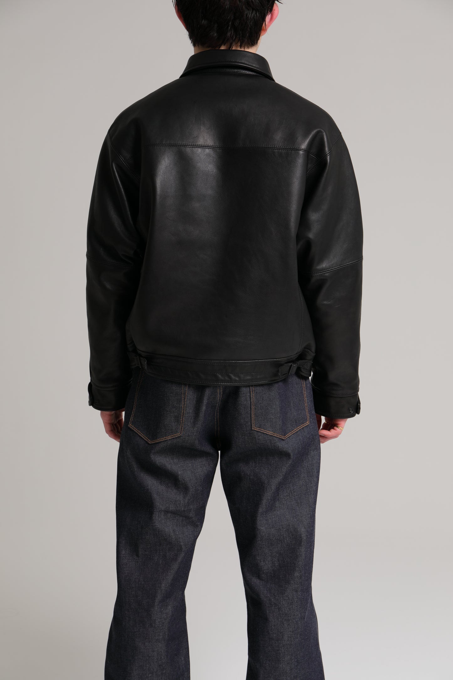 INTERCEPTOR BLACK
