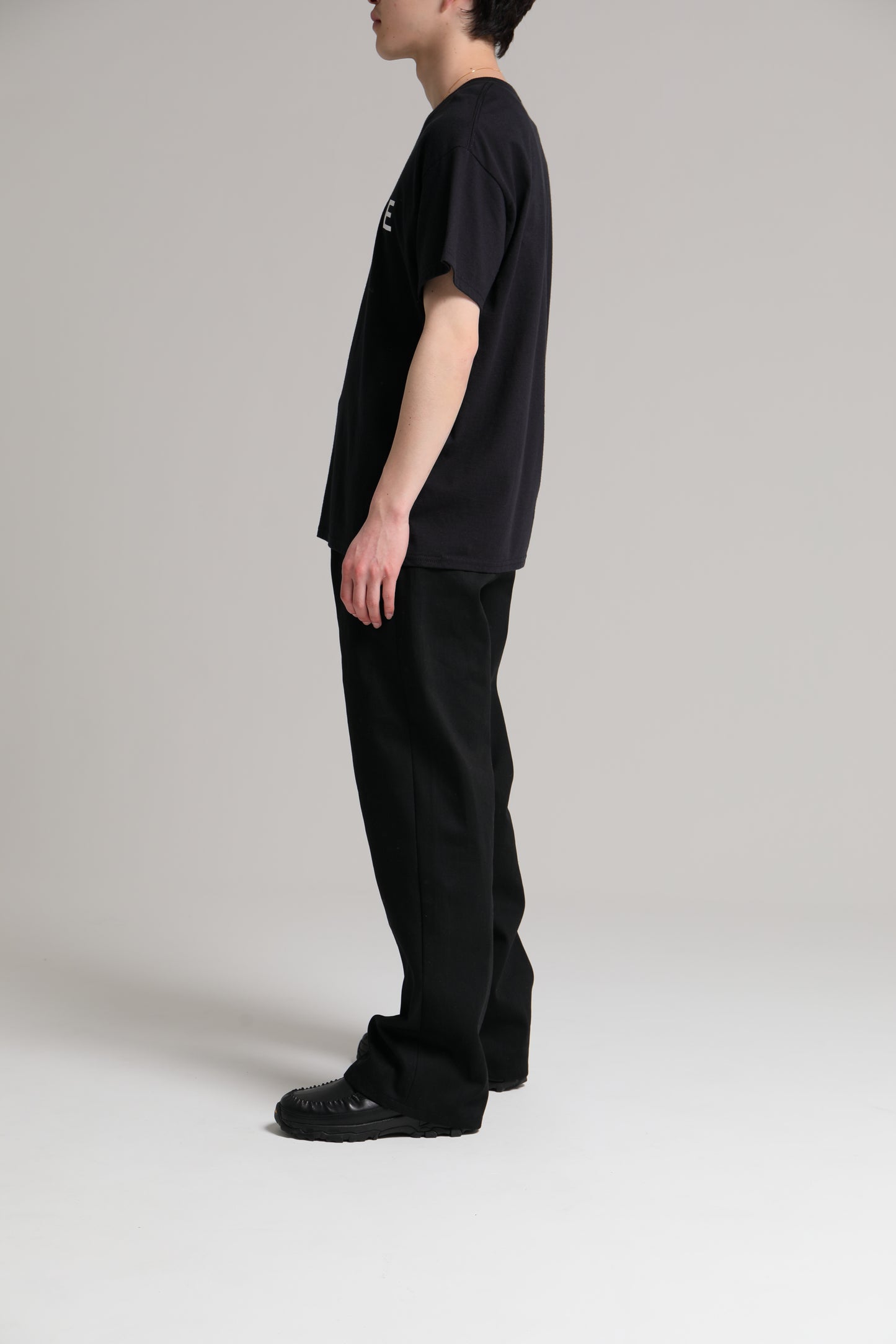 DELUXE LOGO TEE　BLACK