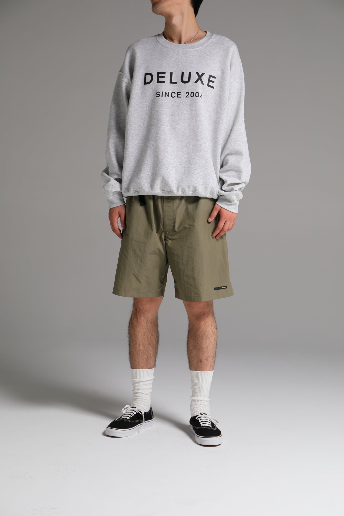 DELUXE LOGO CREW GRAY