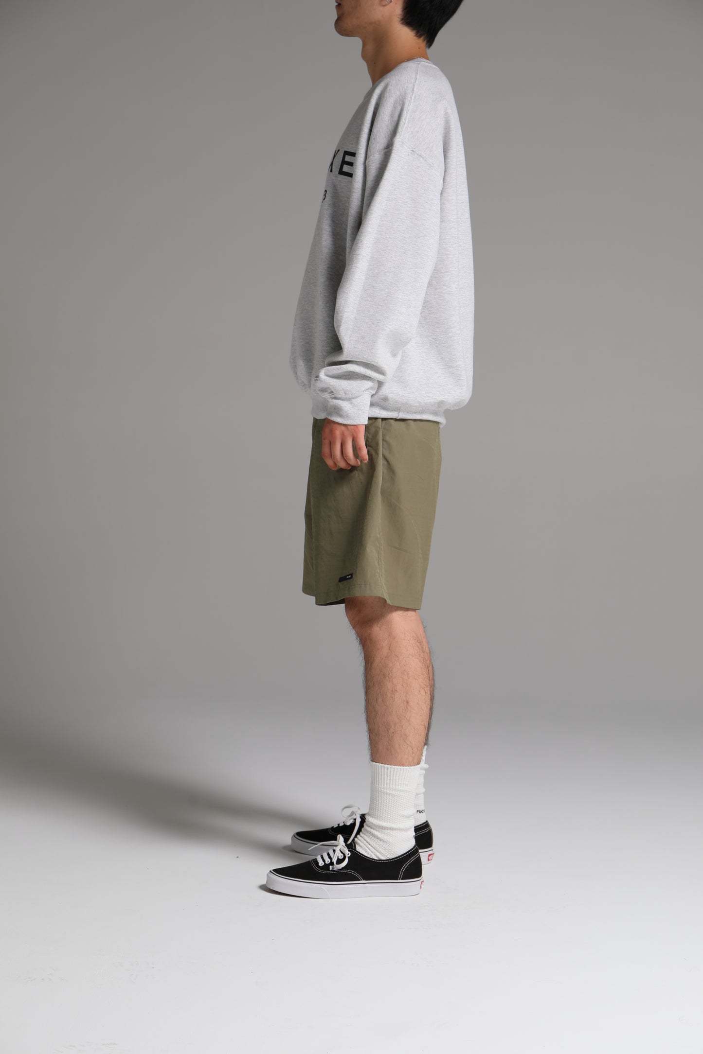 DELUXE LOGO CREW GRAY