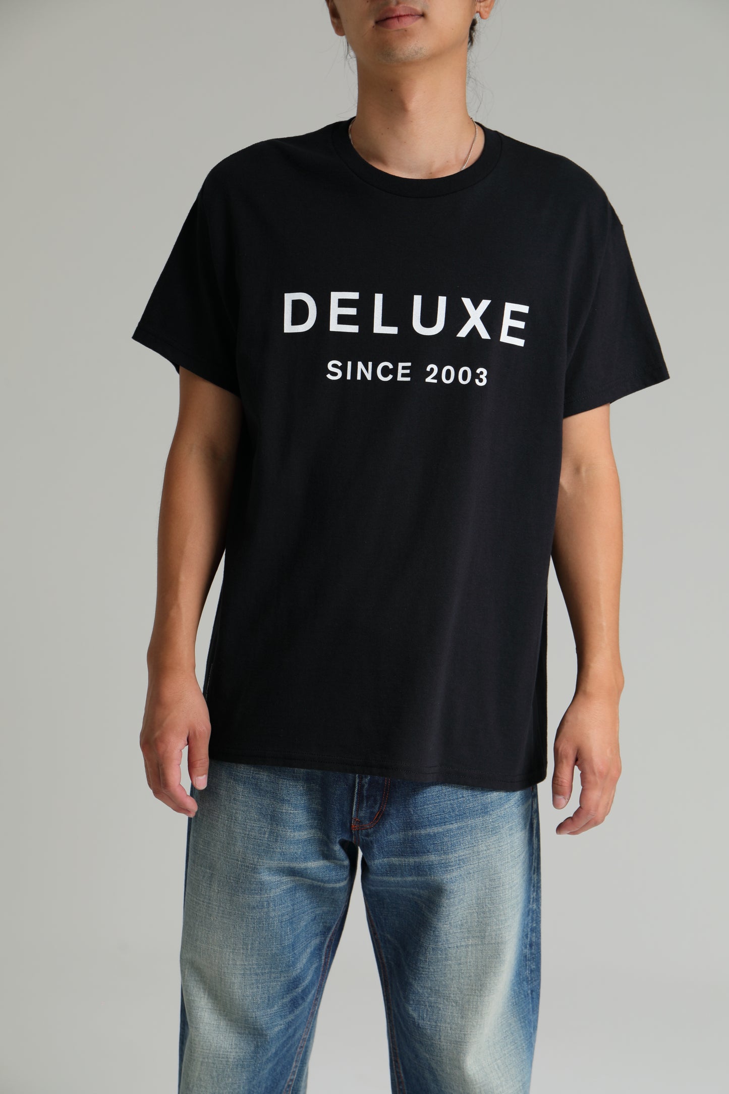 DELUXE LOGO TEE　BLACK