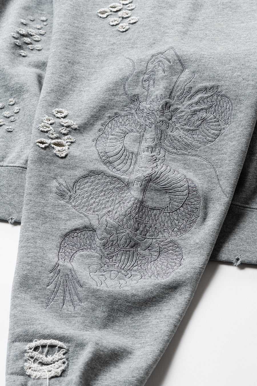 DELUXE x TIGHTBOOTH DAMAGE CREW SWEAT GRAY