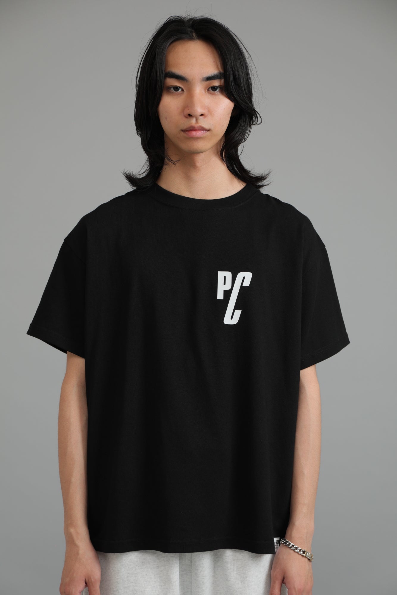 PC EMBLEM TEE BLACK